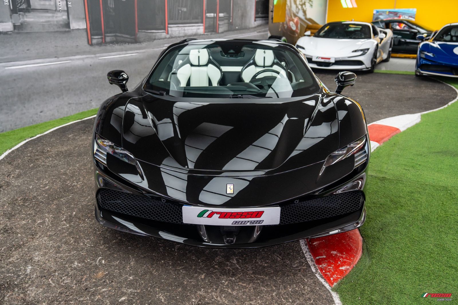 Ferrari SF90 spider *OPEN-AIR HYBRID IN STEALTH MODE* imagem 3