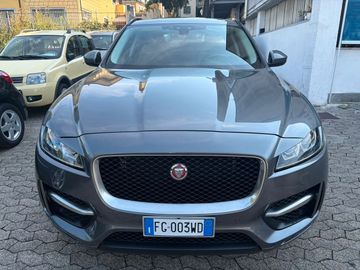 Jaguar F-Pace - 2