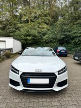Audi TT Roadster 2.0 TFSI quattro S Line Selection+ - Audi TT Gebrauchtwagen in Duisburg
