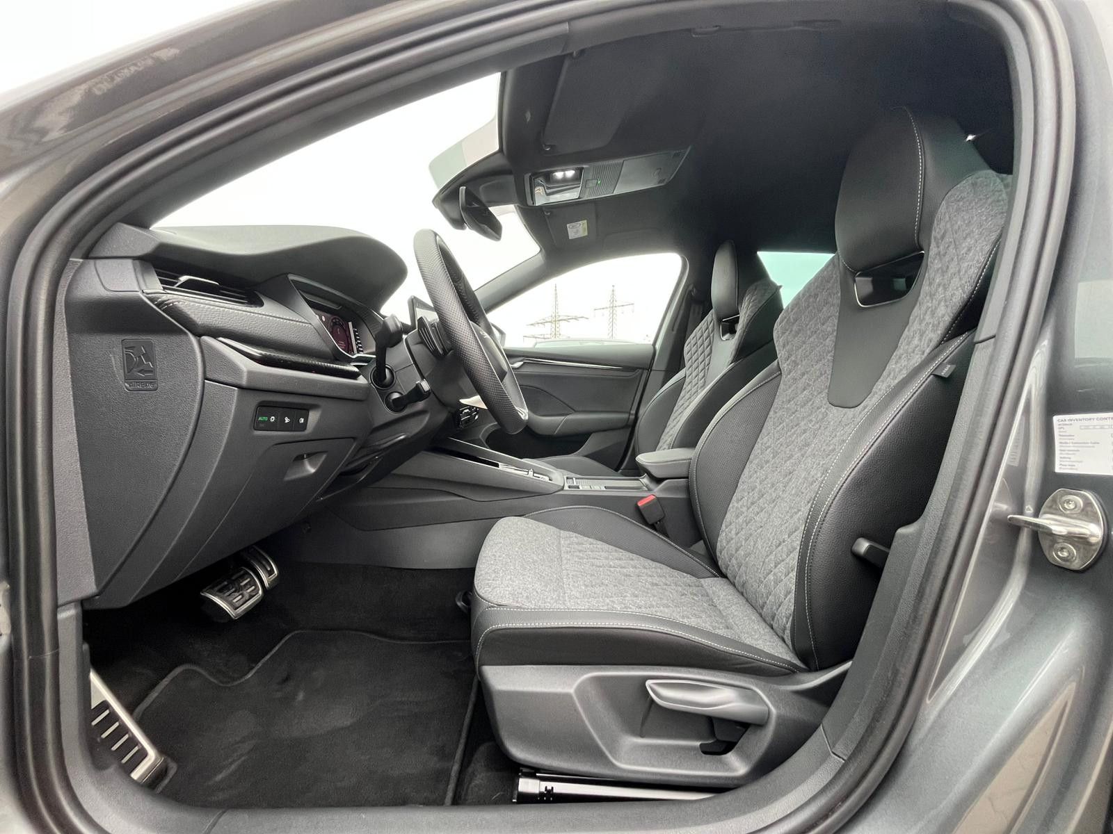 Fahrzeugabbildung SKODA Octavia 2.0 TDI Sportline DSG MATRIX*WINTER*5J.G