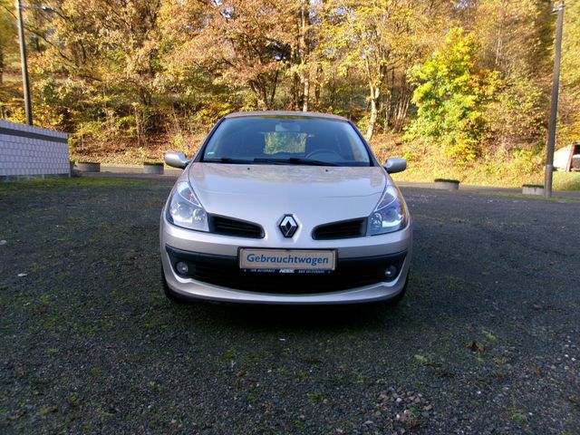 Renault Clio Edition Dynamique 1.6 16V 65kW