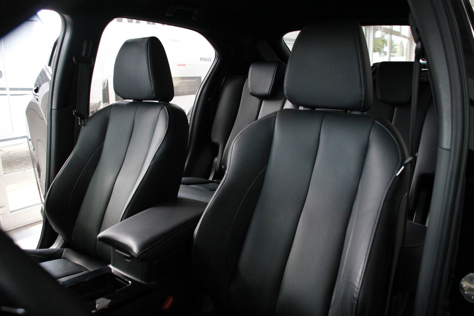 Fahrzeugabbildung Mitsubishi Eclipse Cross Top PHEV AHK
