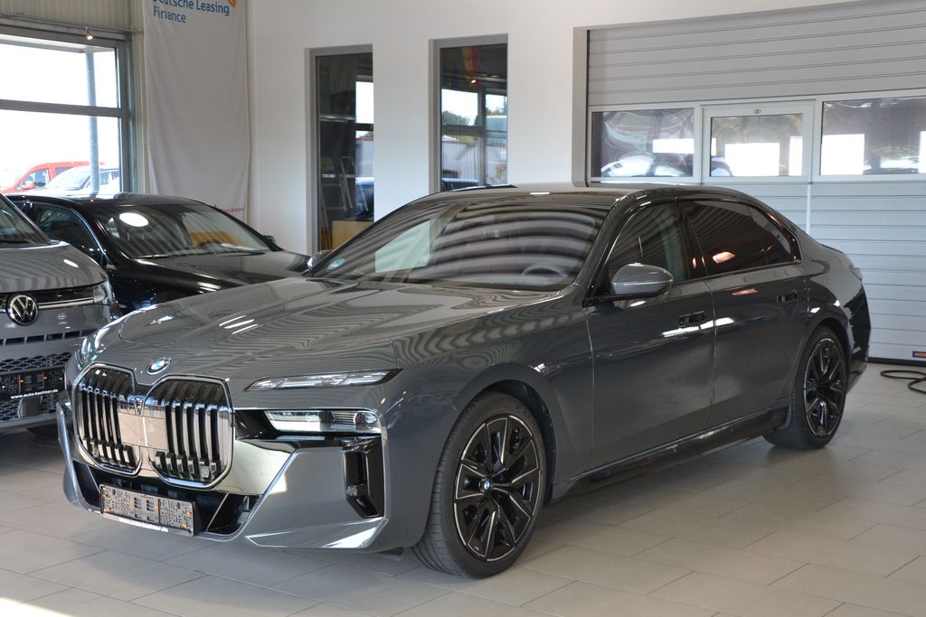 Image of BMW i7