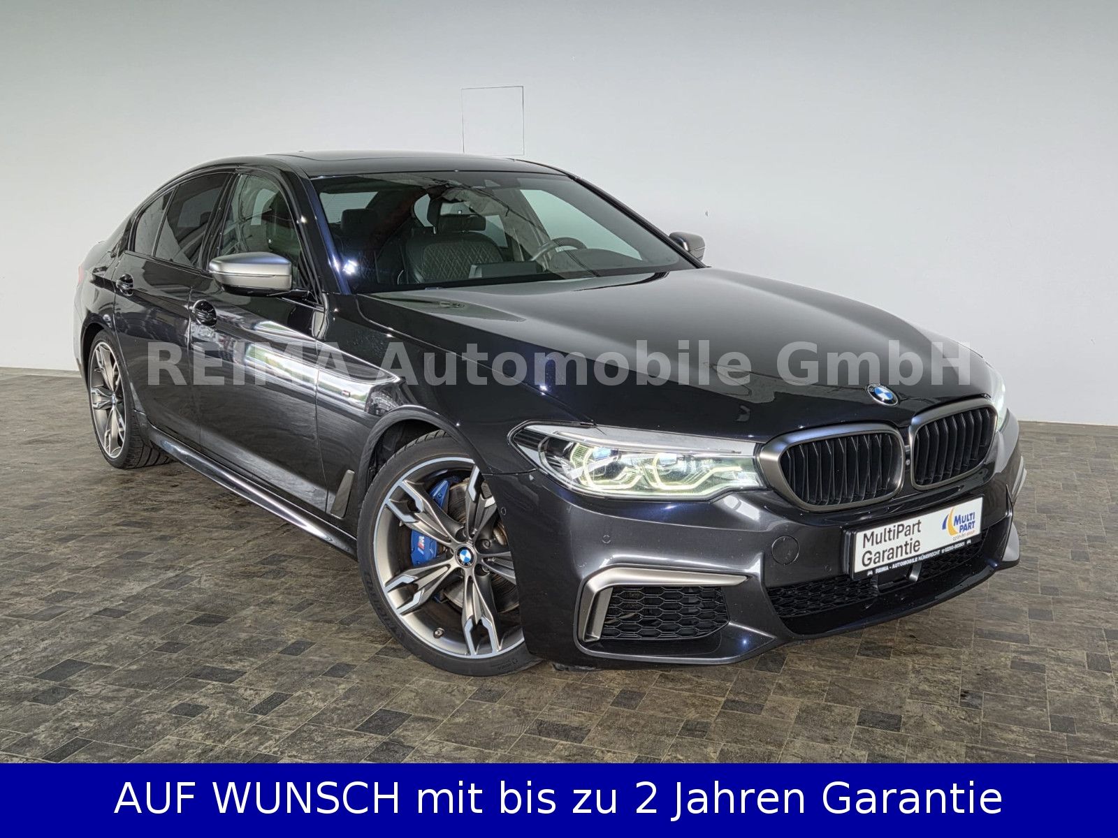 Fahrzeugabbildung BMW M550 i xDrive, Pano, LED, HUD, Massage