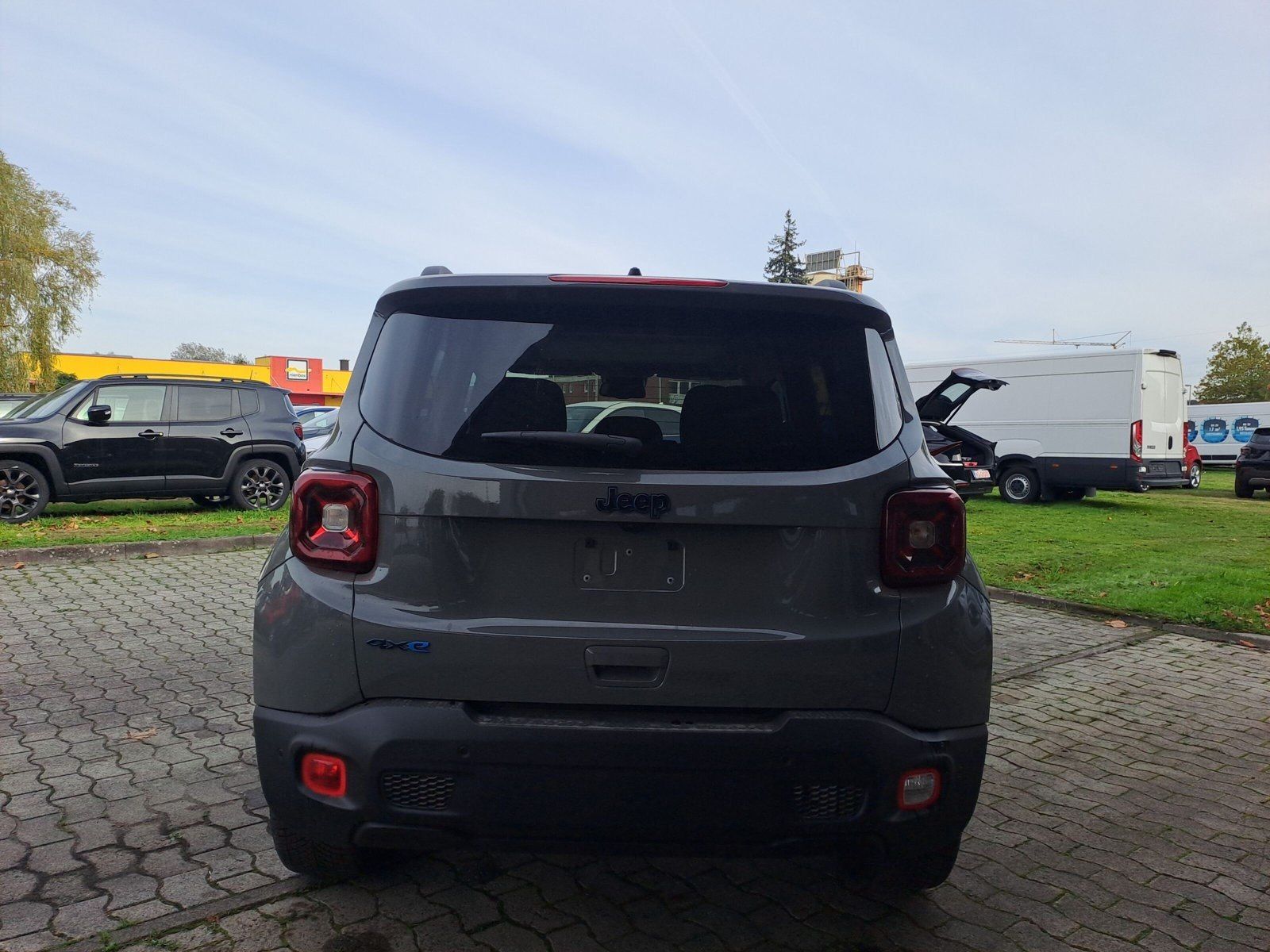 Fahrzeugabbildung Jeep Renegade High Upland Plug-In-Hybrid 4Xe