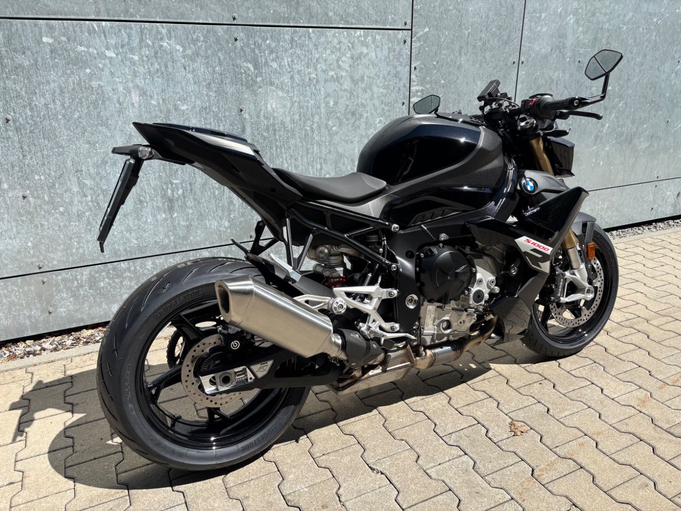 Fahrzeugabbildung BMW S 1000 R 2 Pakete