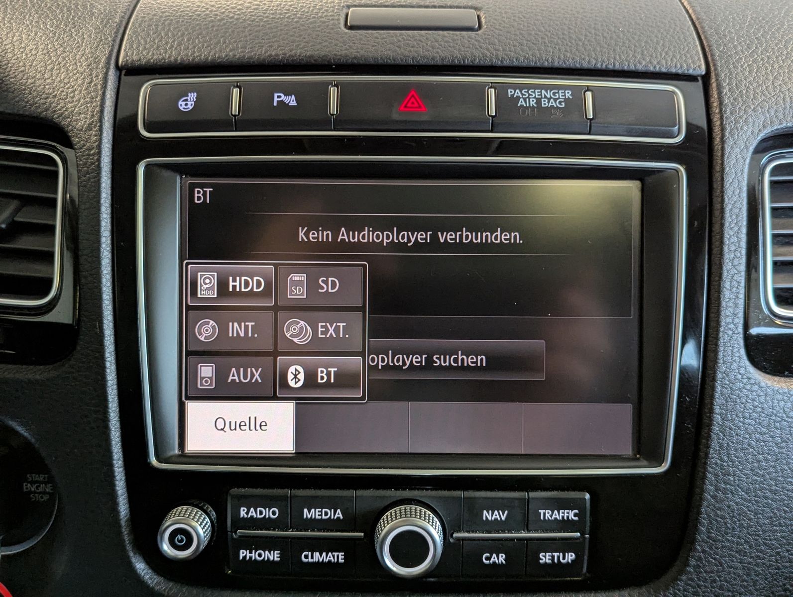 VW Touareg V6 TDI Terrain 4M StHz. Luft Pano AHK - Image 31