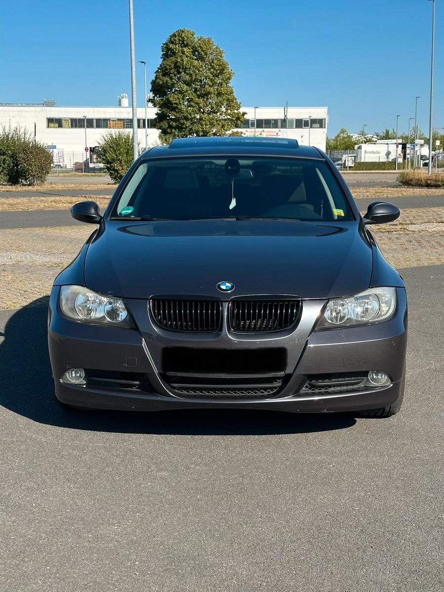 BMW 320