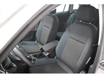 Volkswagen Tiguan - 12