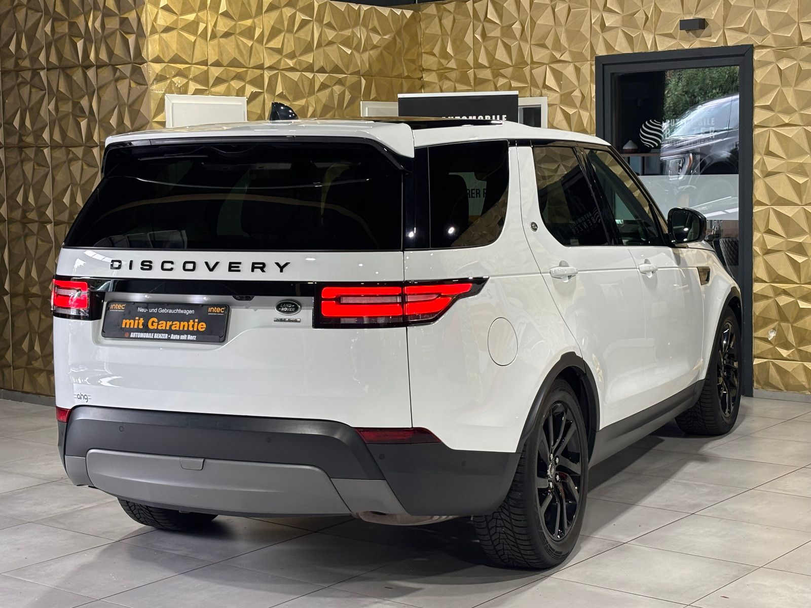 Fahrzeugabbildung Land Rover Discovery 5 HSE SDV6/7-SITZE/PANORAMA/EXCLUSIVE