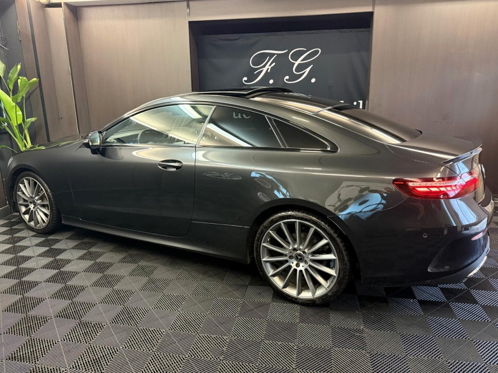 Mercedes-Benz E 220d Coupe AMG LED BURMESTER PANO.KAMERA NIGHT