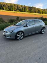 Opel Astra J OPC line 1.6 Turbo INNOVATION - Opel Astra aus 2011: Opc