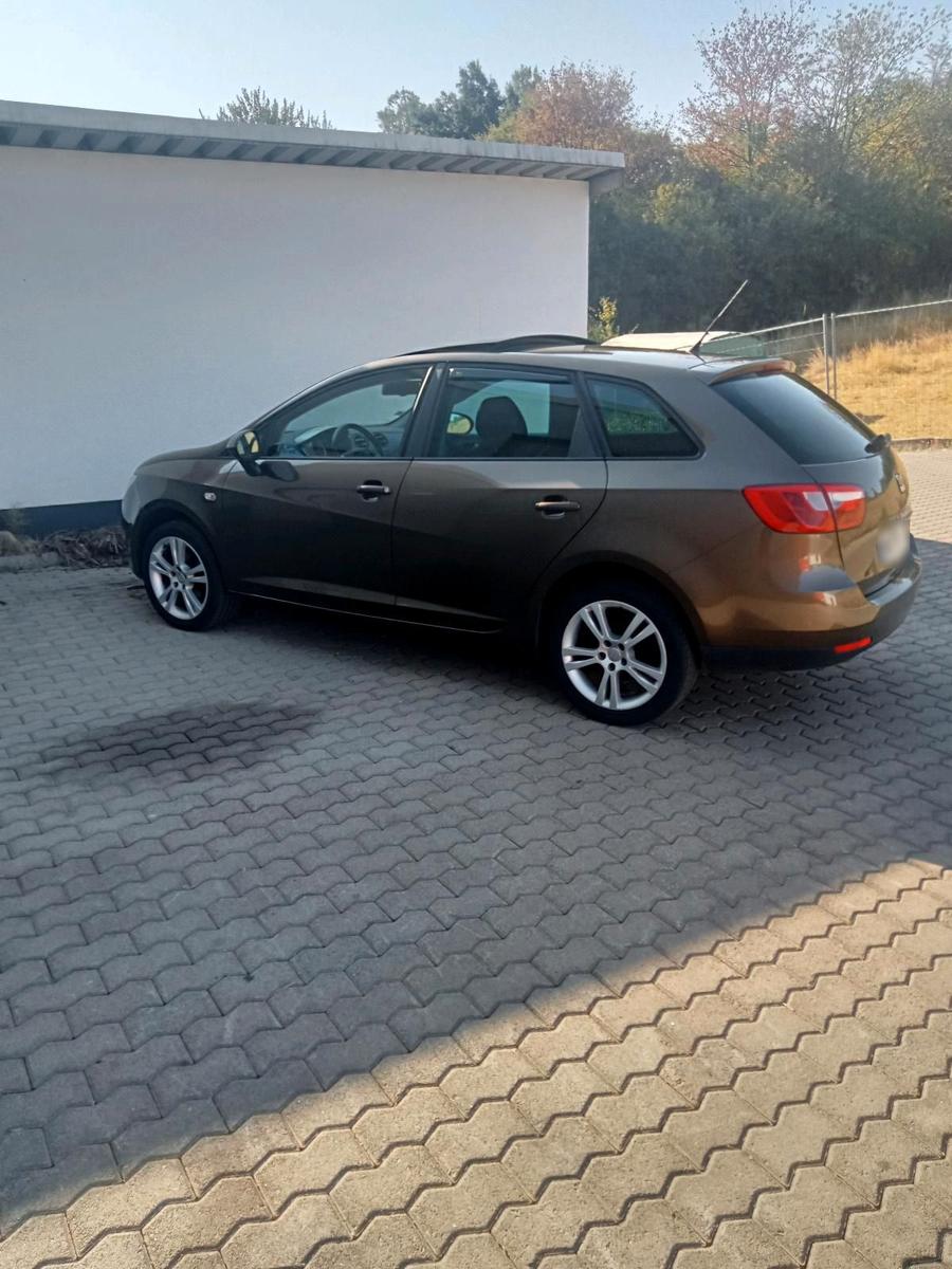 Seat Ibiza 2012 — interior