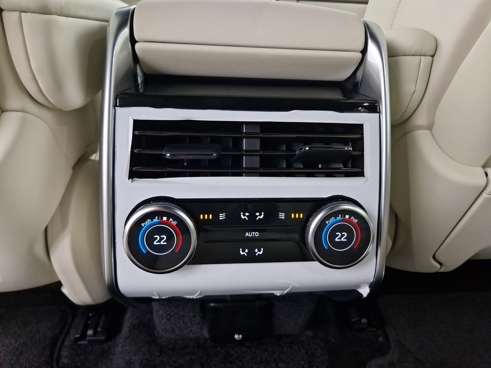 LAND ROVER Range Rover SWB D350 Autobiography AHK – Bild 31