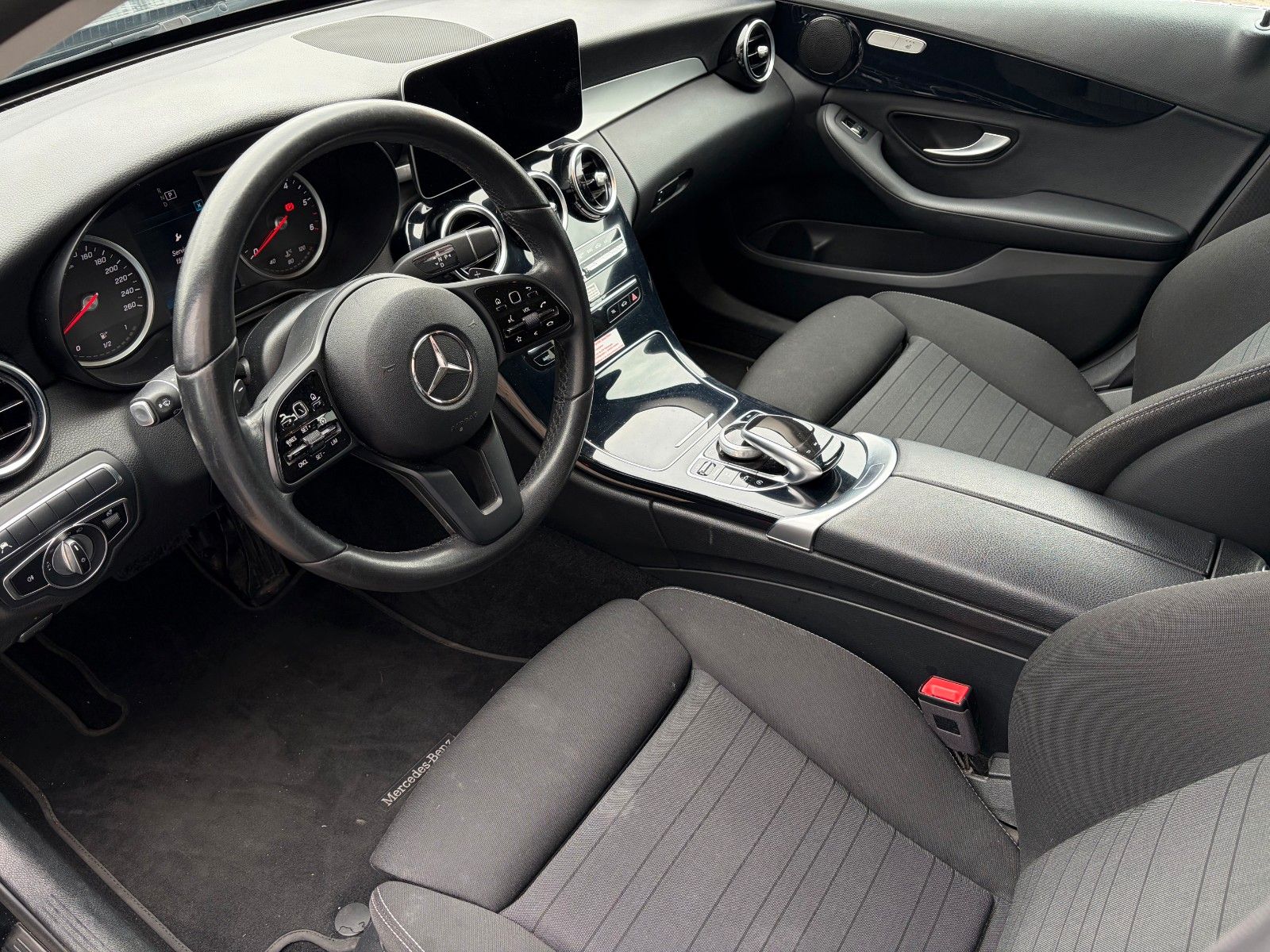 Fahrzeugabbildung Mercedes-Benz C 200 T d Business Plus Paket
