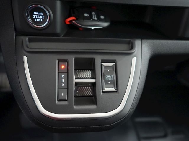 Vivaro Electric e C CARGO M 75kWH+RÜCKFAHRKAMERA