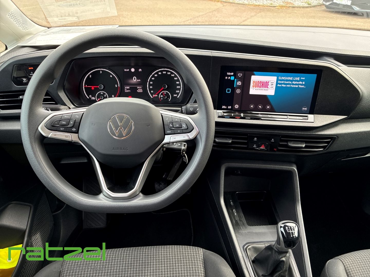Fahrzeugabbildung Volkswagen Caddy Life Basis 7-Sitzer 2.0 TDI AHK-abnehmbar
