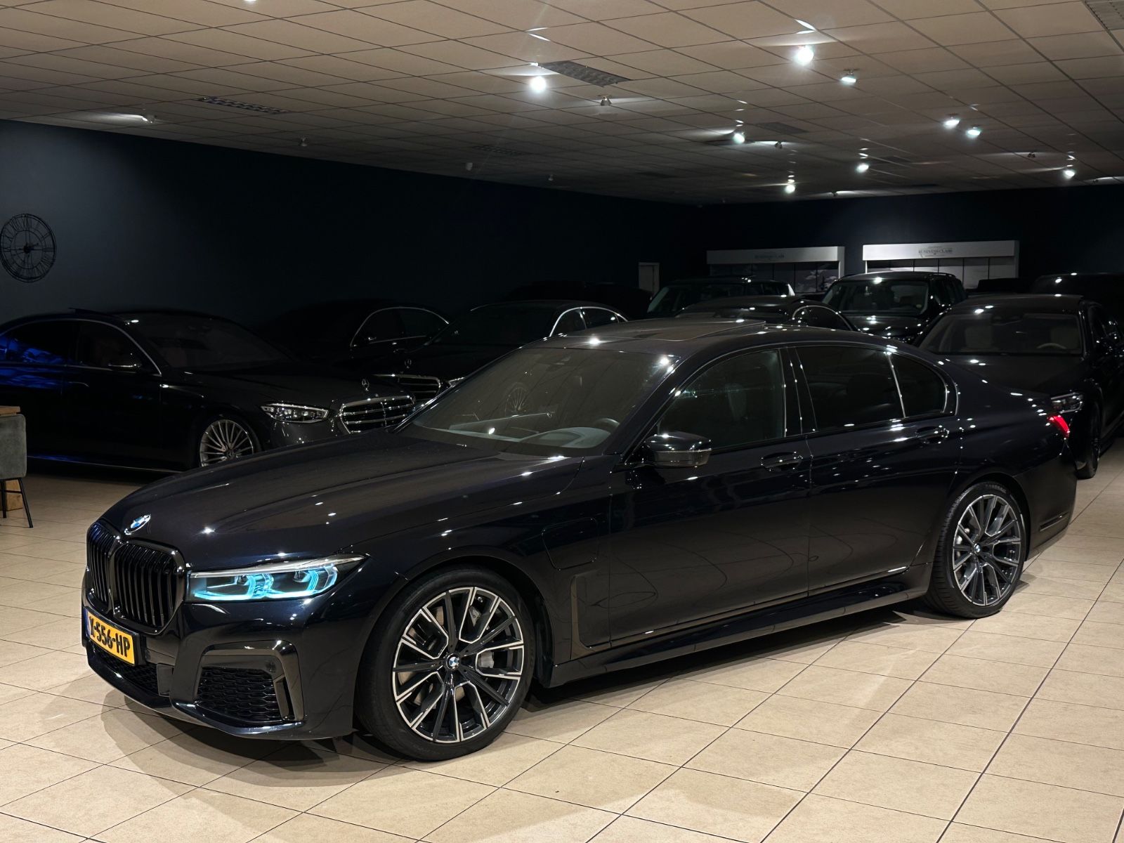BMW 745e M-Sport/Schiebedach/HUD/Memory/360°/MWST!