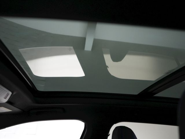 Passat Variant R-LINE TDI DSG+AHK+NAVI+LED MATRI