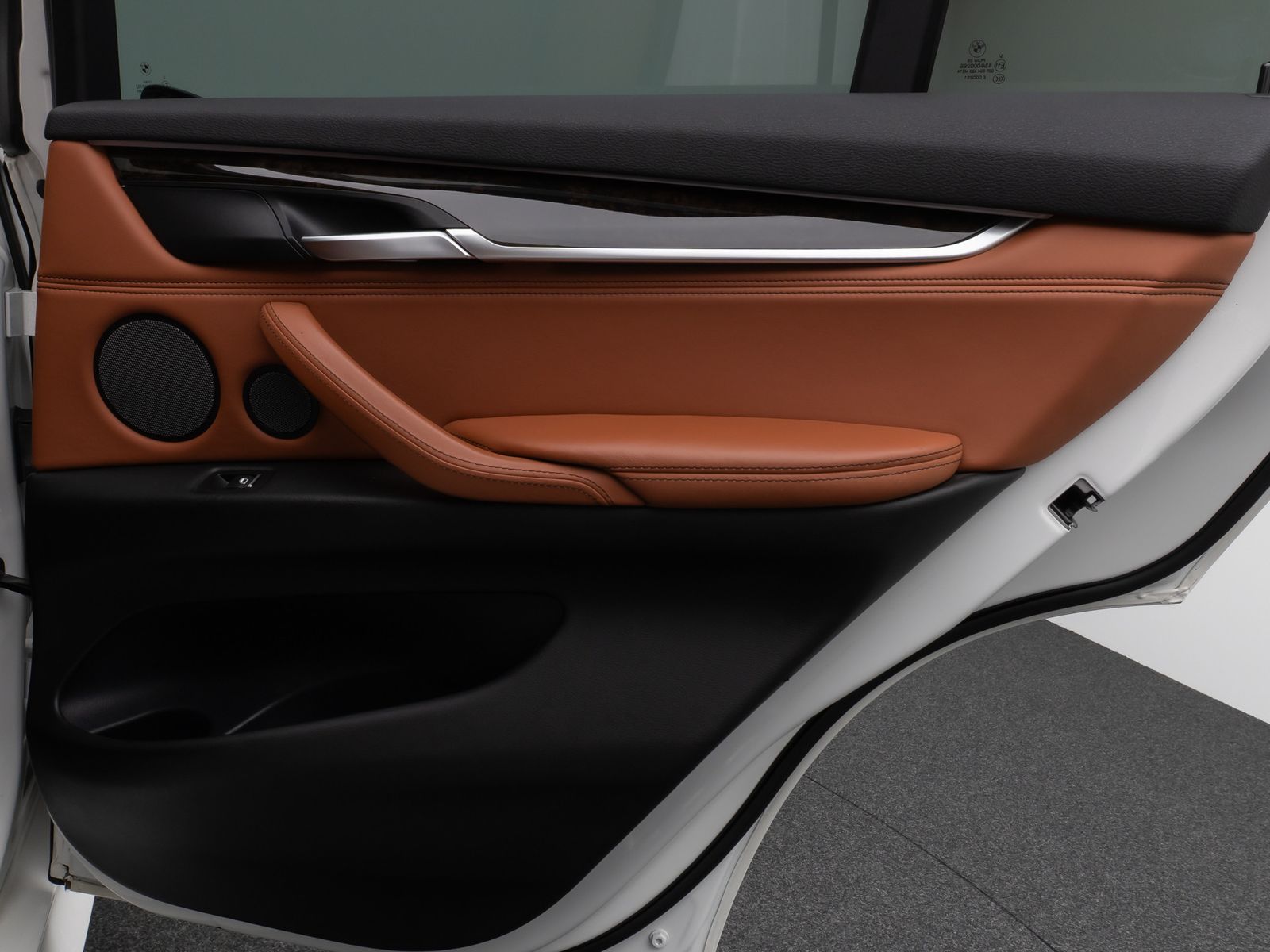 Fahrzeugabbildung BMW X5 xD40d M Sport HUD H/K SoftCL Komfort AHK Alar