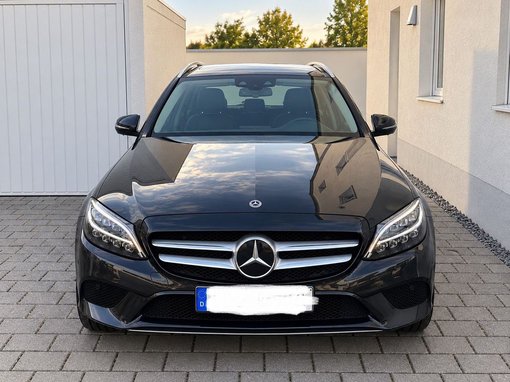 Image of Mercedes-Benz C 220