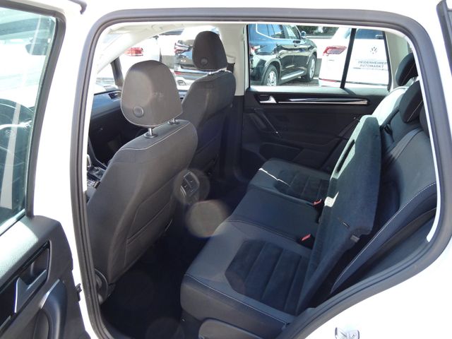 Fahrzeugabbildung Volkswagen Golf Sportsvan/Highline/1.Hand/DSG/Navi/Xenon/