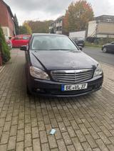 Mercedes-Benz C 180 KOMPRESSOR BlueEFFICIENCY - - Mercedes-Benz C 180: Blueefficiency Kompressor