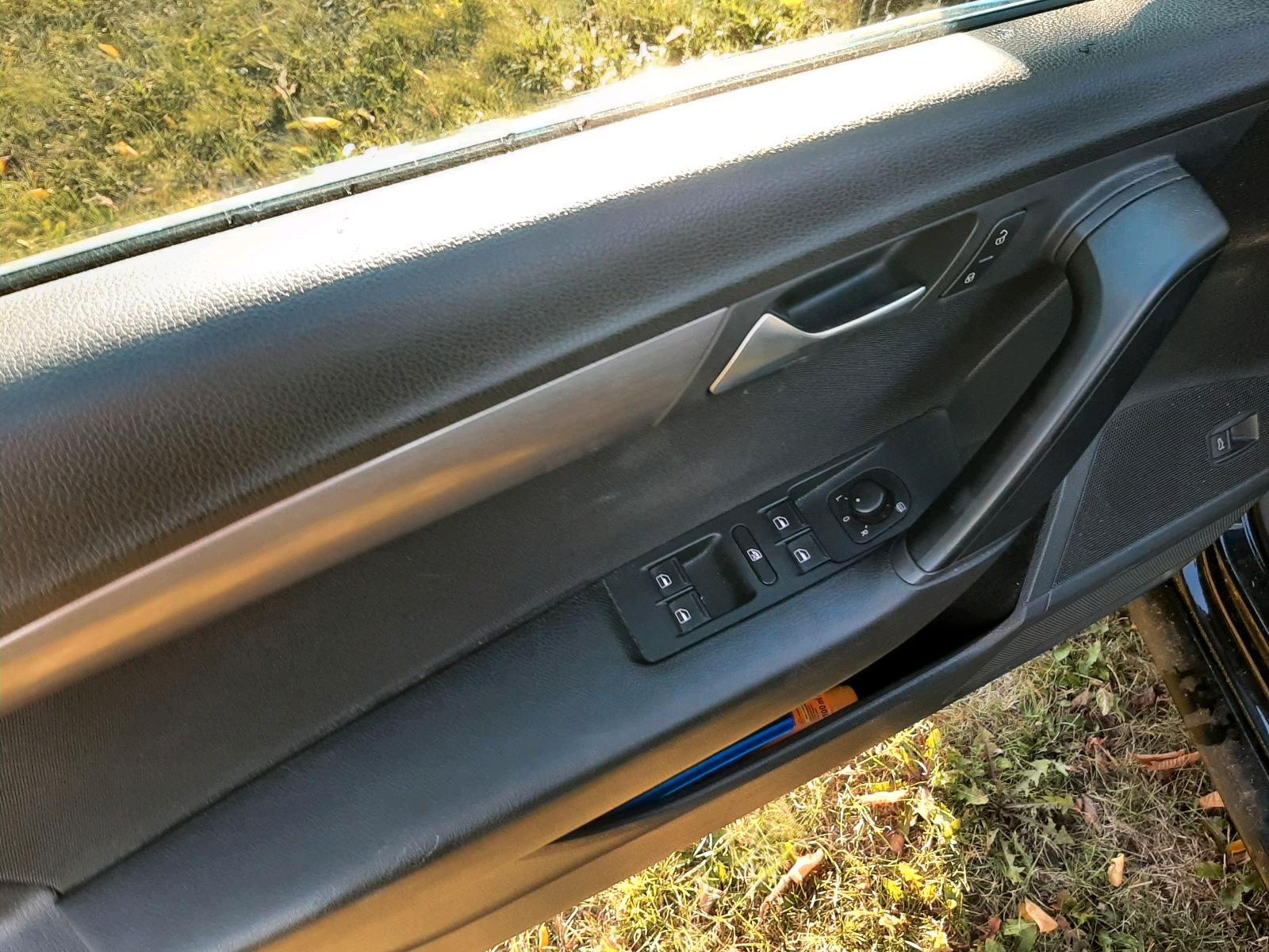 Volkswagen Passat 2012 — photo 8