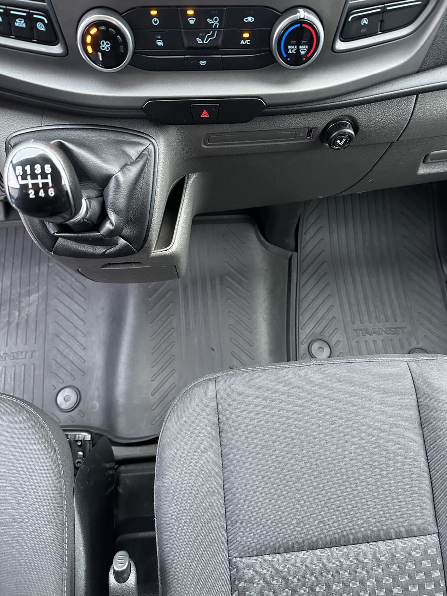 Fahrzeugabbildung Ford Transit Custom 300 L2H1 KAMERA+SICHT-PAKET+PP