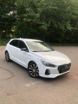 Hyundai i30 1.4 T-GDI Intro LED/NAVI/DAB+/8-Zoll-Display - Hyundai i30 in Karlsruhe