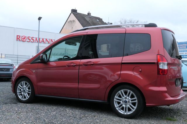 Ford Tourneo Courier Titanium+5 Sitze*