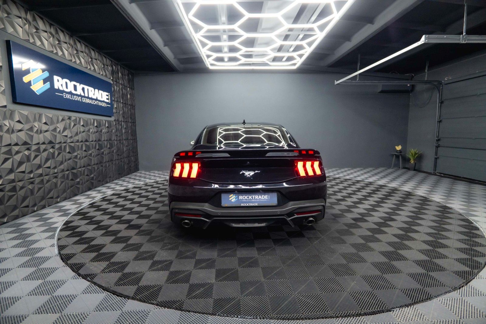Fahrzeugabbildung Ford Mustang GT Coupe DARK HORSE MY2024 LED 19%