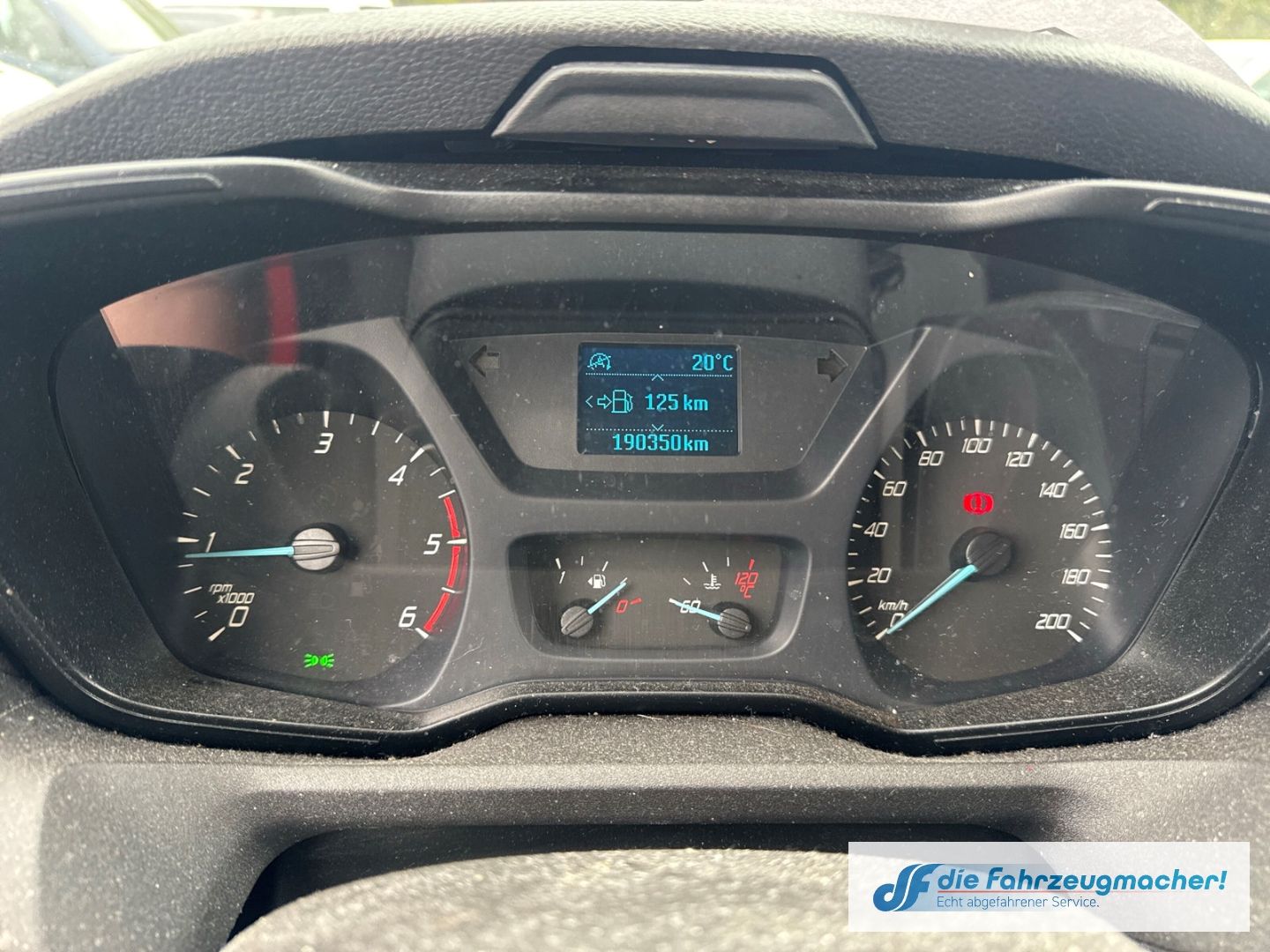 Fahrzeugabbildung Ford Transit 350 L3 Trend StandHZG *7436 *EXPORT