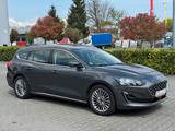 Ford Focus Turnier Vignale 1.Hand*Garantie*Leder*Head - Ford Focus Gebrauchtwagen in Hannover