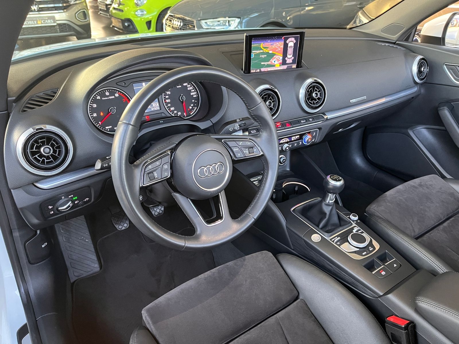 Fahrzeugabbildung Audi A3 Cabriolet 35 TFSI S-Line LED NAVI SHZ