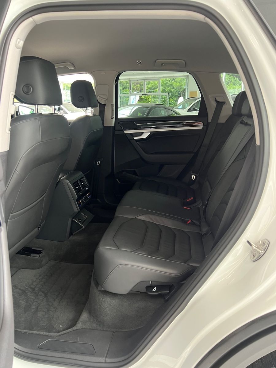 Fahrzeugabbildung Volkswagen Touareg 3.0 TDI 4Motion *VOLL-LEDER*LED*4x SITZH