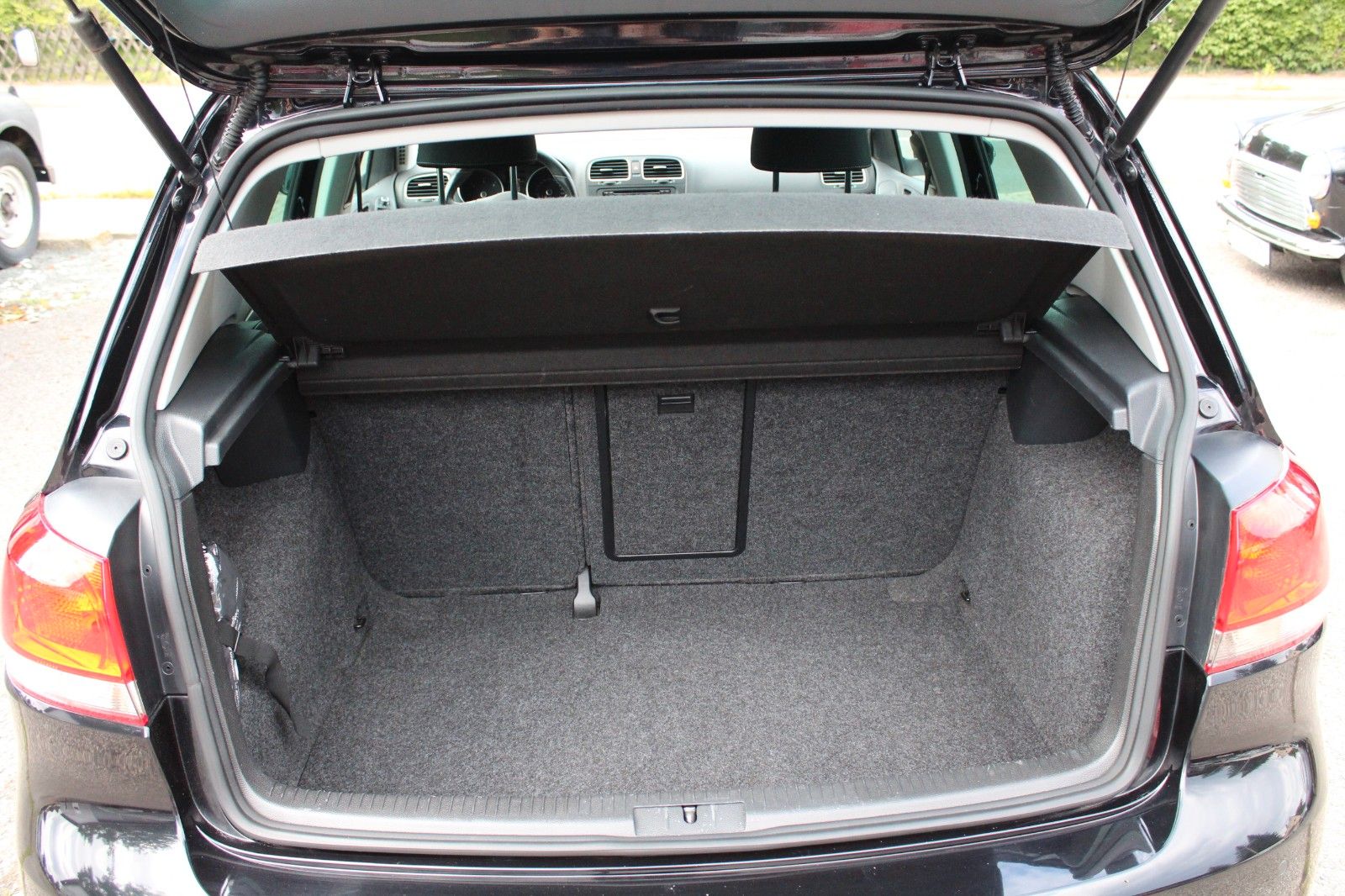 Golf VI 4 -Türen 1,6 TDI Style, Bestzustand!