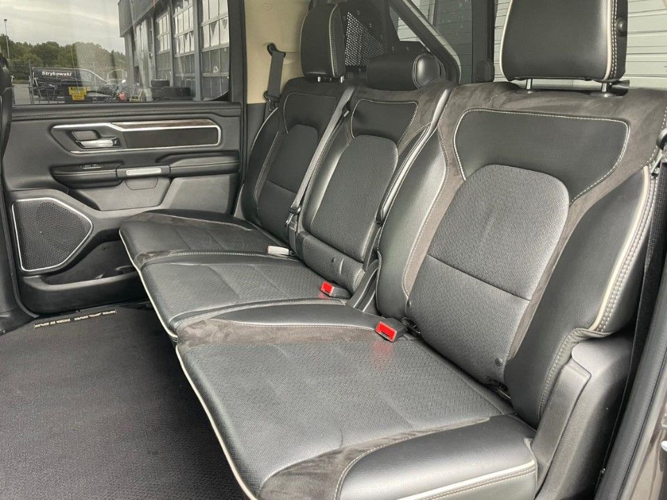 Fahrzeugabbildung Dodge RAM 1500 CrewCab Laramie 5.7 4x4 LPG