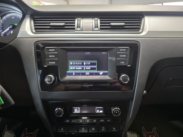 SKODA Rapid — Foto 20