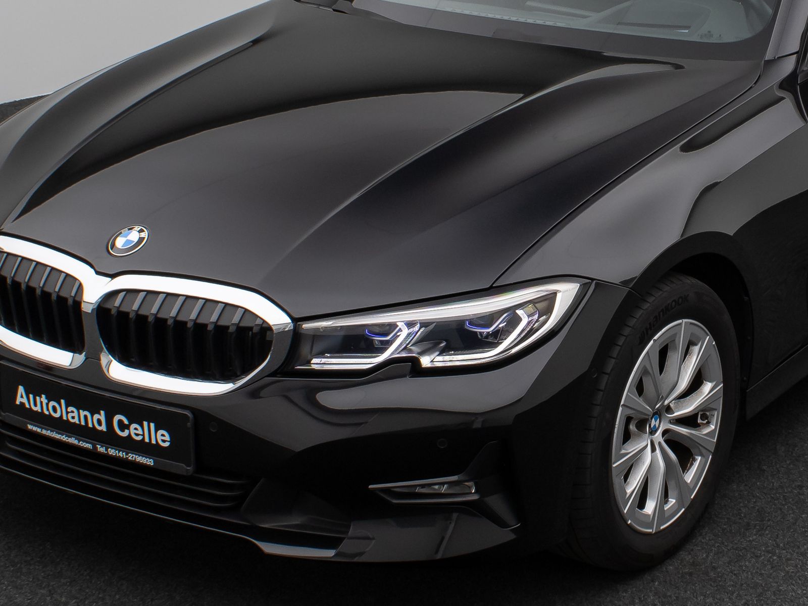 Fahrzeugabbildung BMW 320d Panorama Laser PDC HUD HiFi Komfort Alarm
