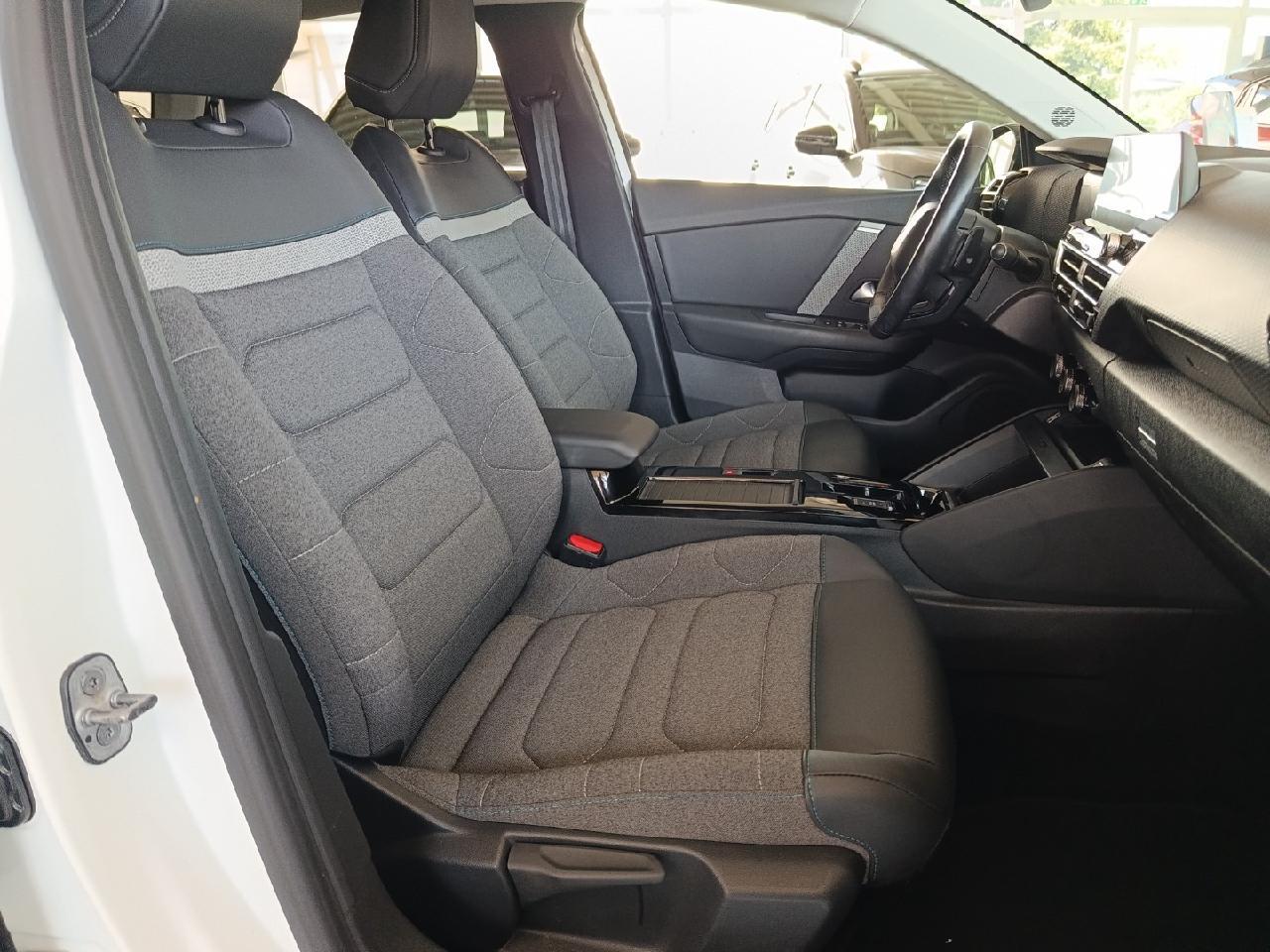Citroën C4BlueHDi130EAT8*NAV*KAM*WINTERPAKET*ALLWETTER*