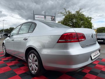 Volkswagen Passat - 12