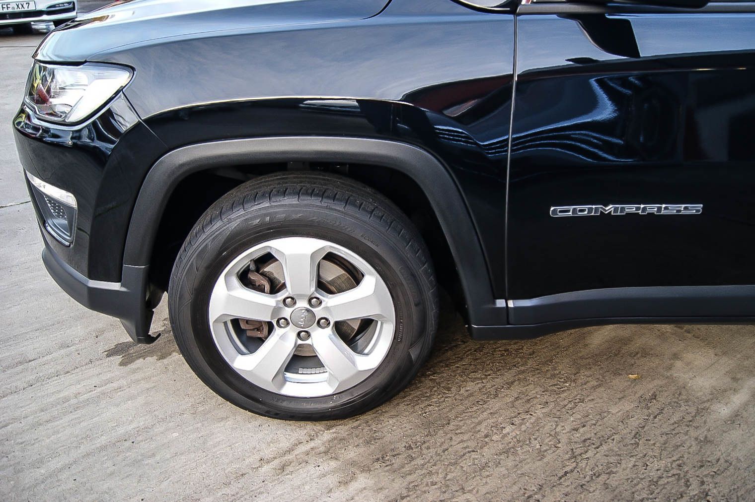 Fahrzeugabbildung Jeep Compass 1.4 Longitude KEYLESS WINTERPAKET