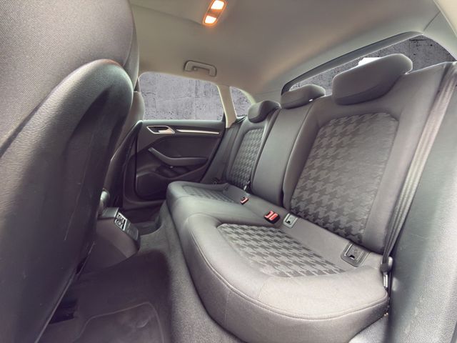 Audi A3 Sportback TDI S line*NAVI*LED*SHZ*PDC*KEY-GO