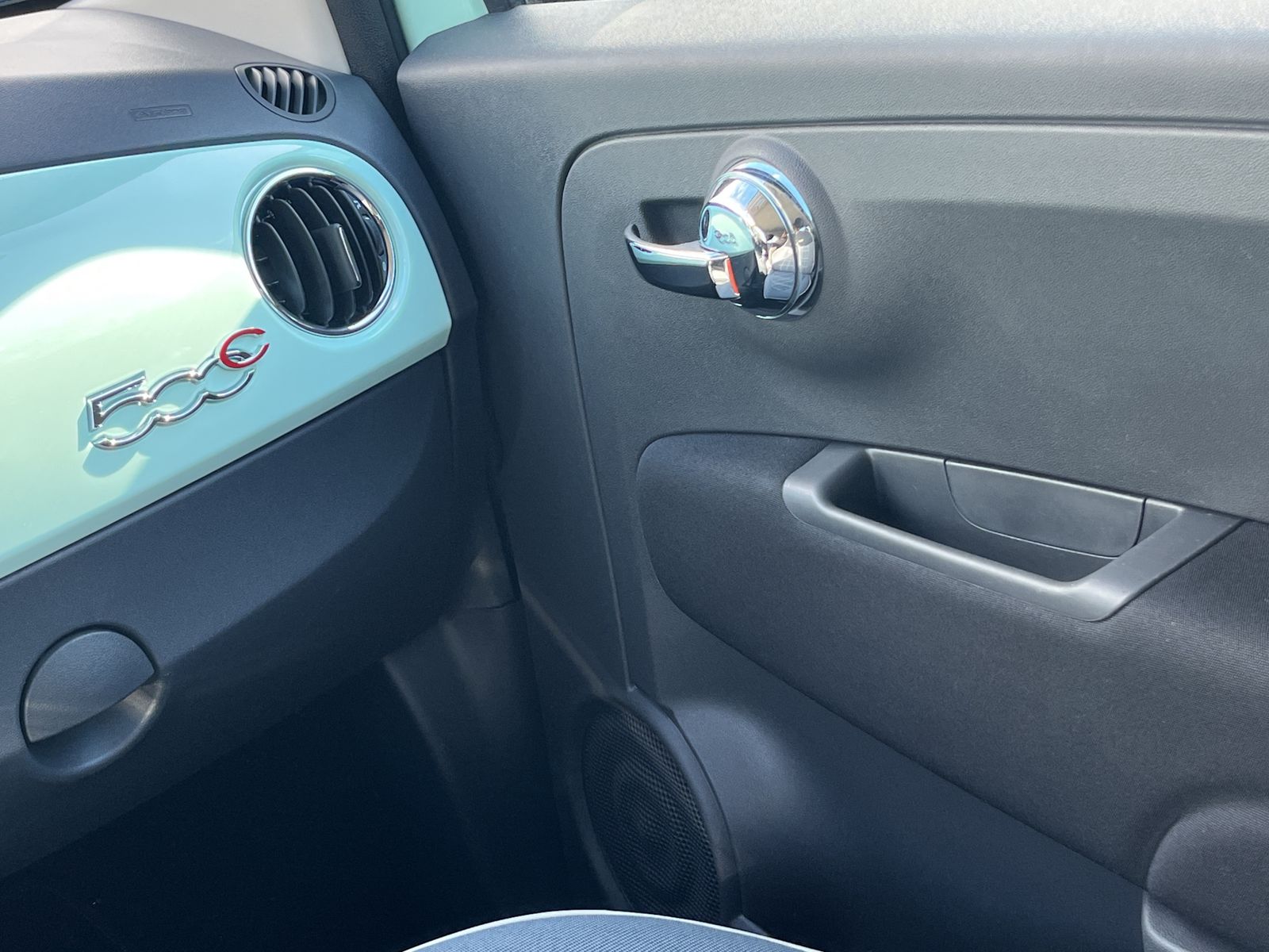 Fahrzeugabbildung Fiat 500 Lounge Cabrio*PDC*Bluetooth*Dual-Drive