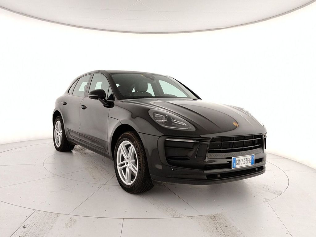 Image of Porsche Macan