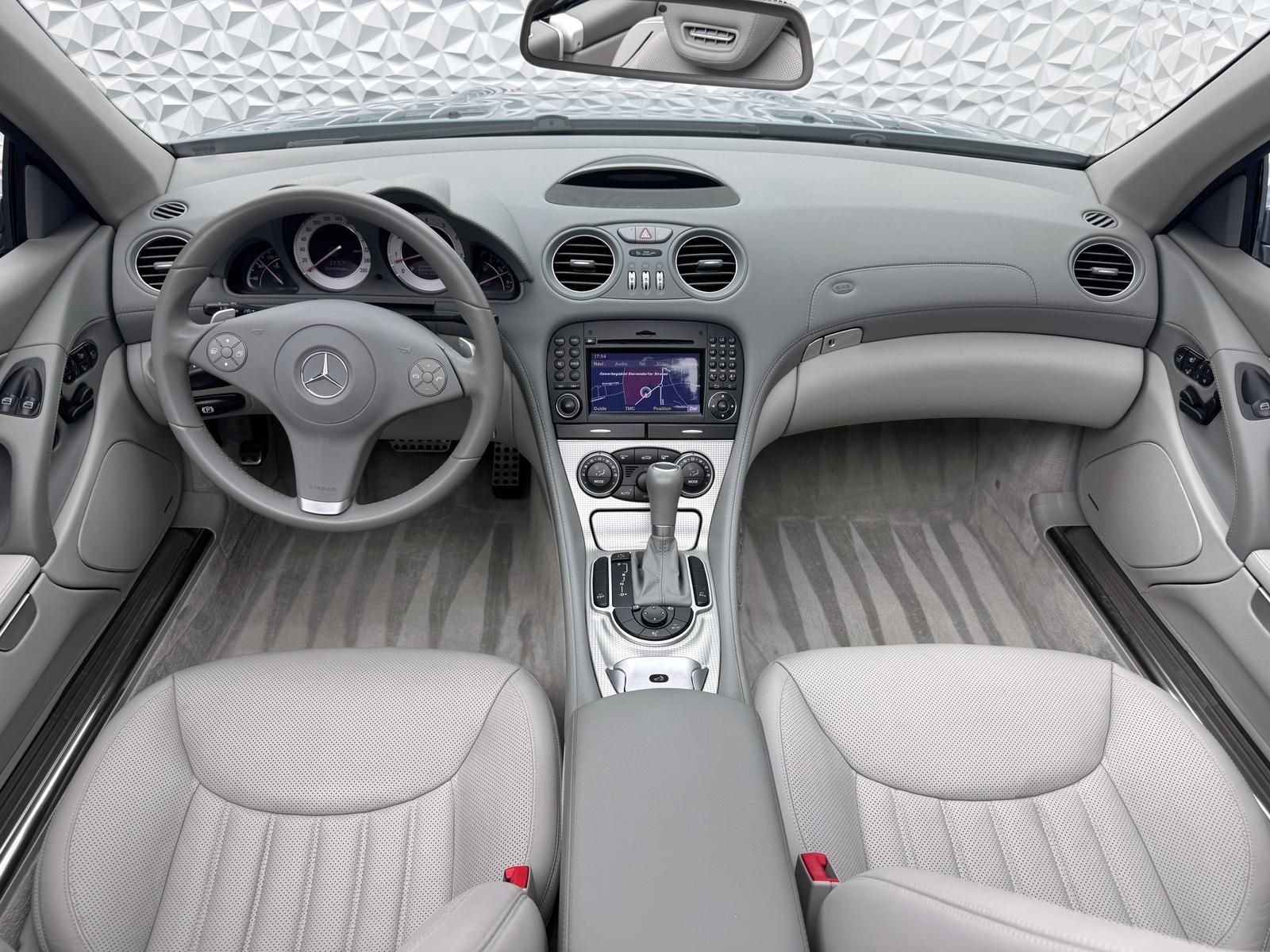 Fahrzeugabbildung Mercedes-Benz **DE-FAHRZEUG**SAMMLERSTÜCK**