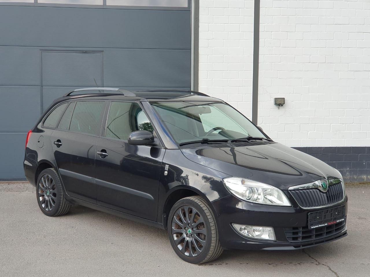 Skoda Fabia Ambition KLIMAAHK SHZ TEMP PDC TÜV NEU!!