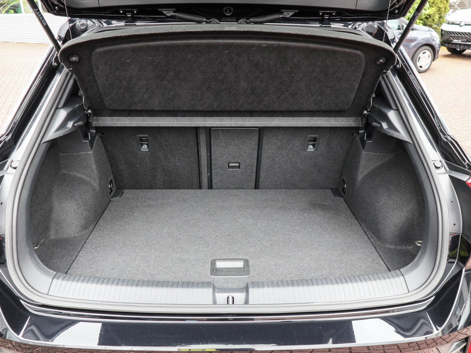Volkswagen T-Roc - Bild 11