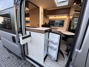 Westfalia Columbus 640 E 140 PS 8G  SOLAR LITHIUM SKYVIEW